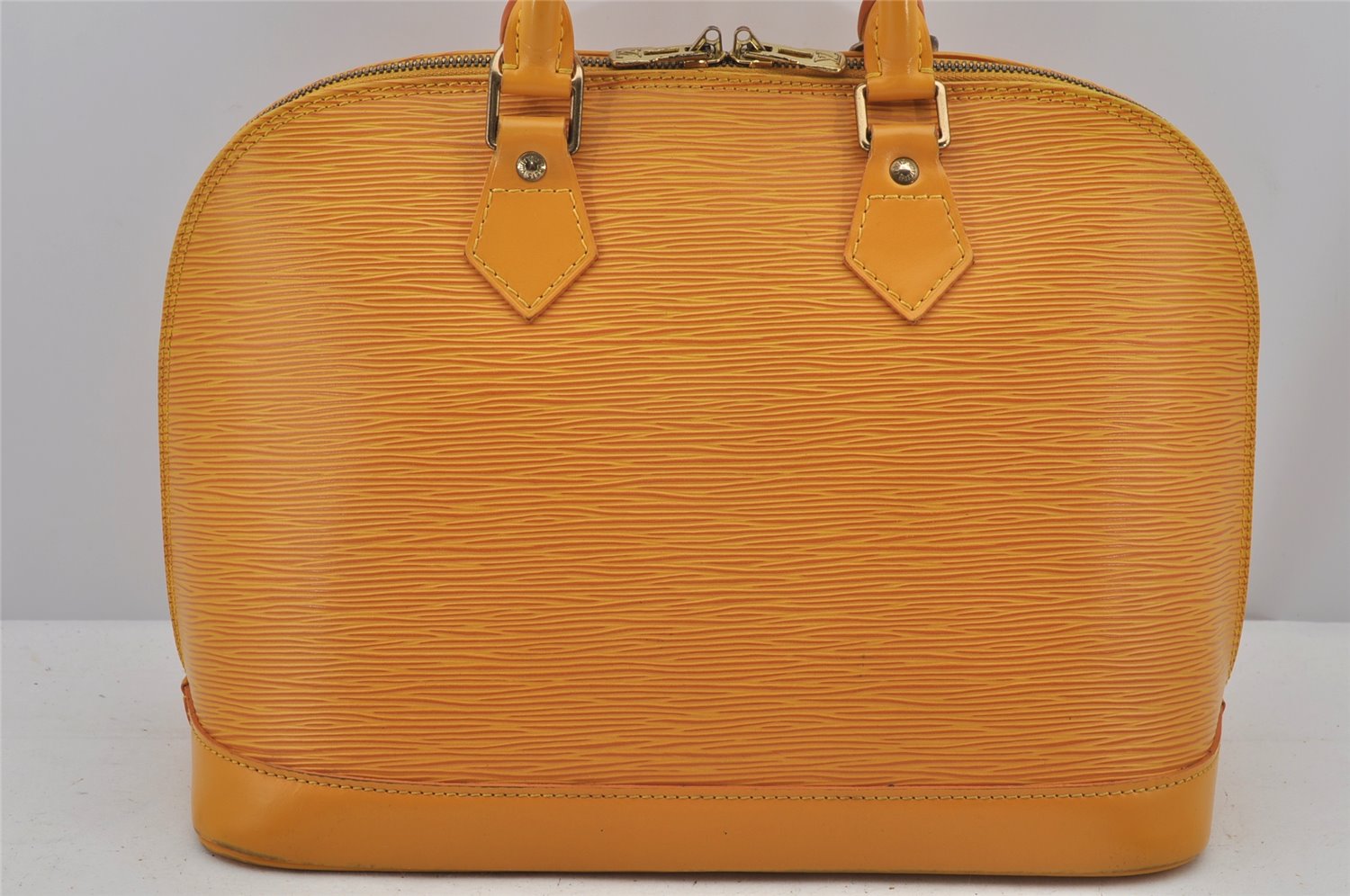 Authentic Louis Vuitton Epi Alma PM Hand Bag Yellow M52149 LV 7639J