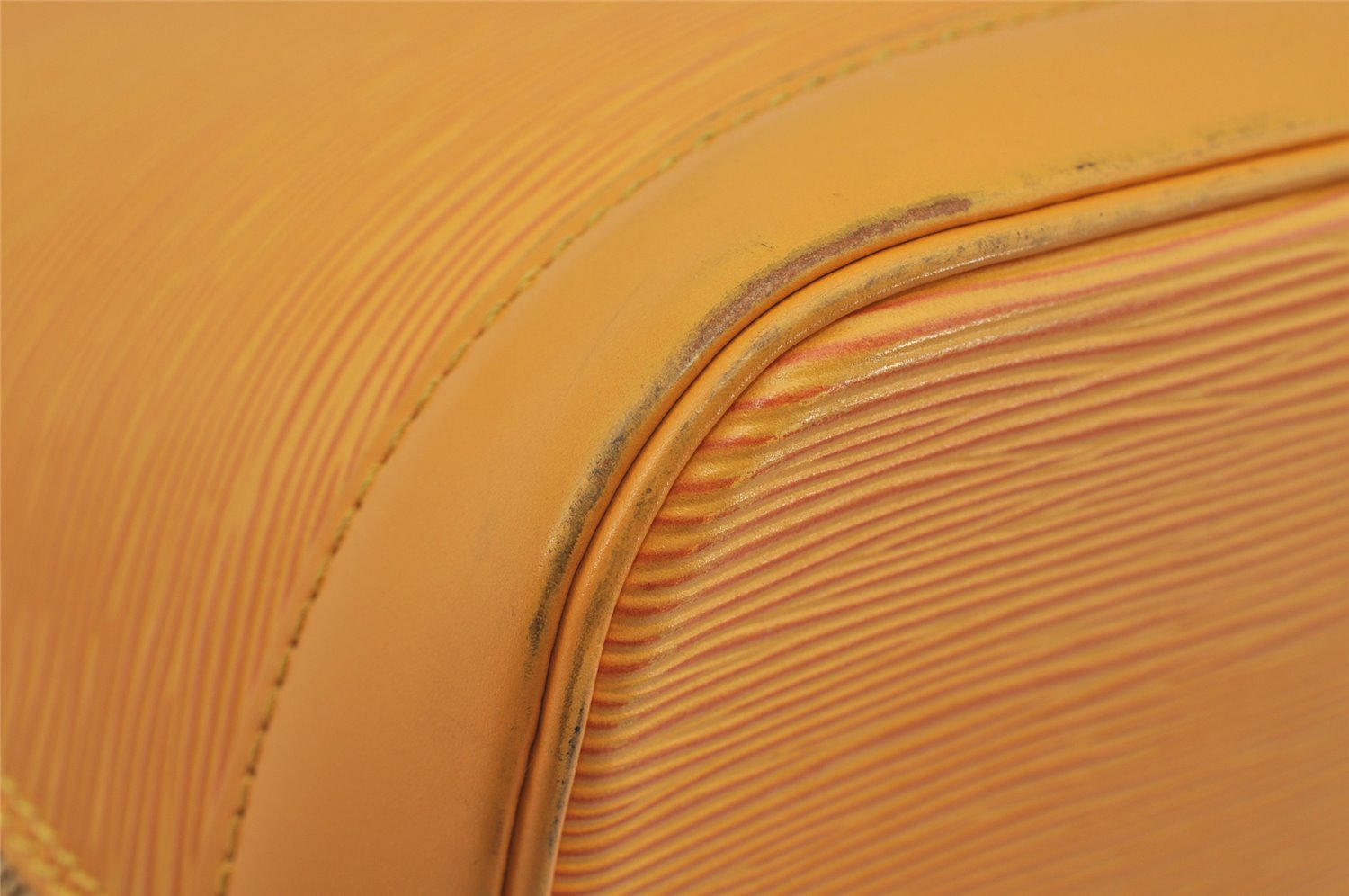 Authentic Louis Vuitton Epi Alma PM Hand Bag Yellow M52149 LV 7639J