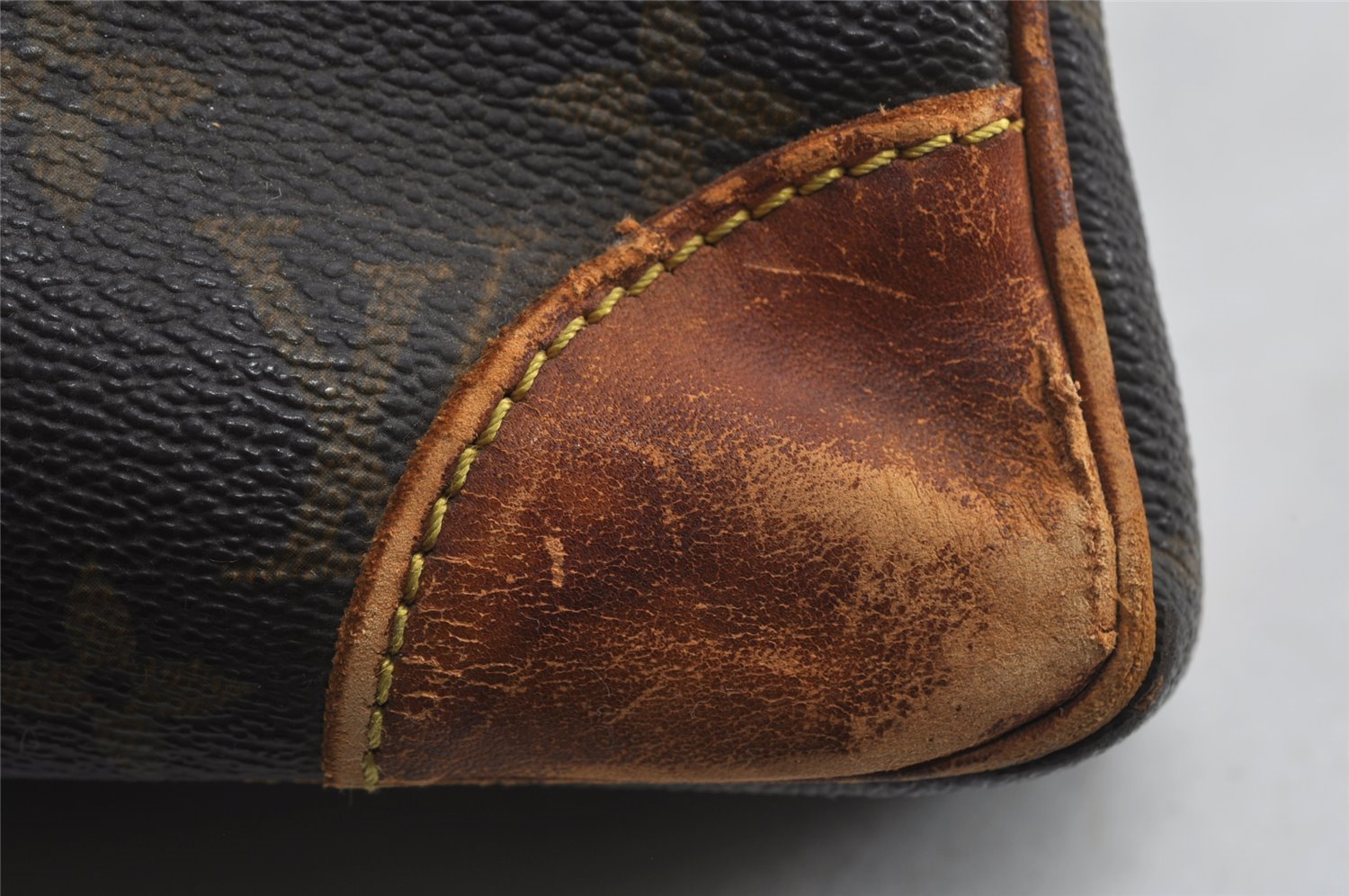 Authentic Louis Vuitton Monogram Porte Documents Voyage M53361 Briefcase 7640I