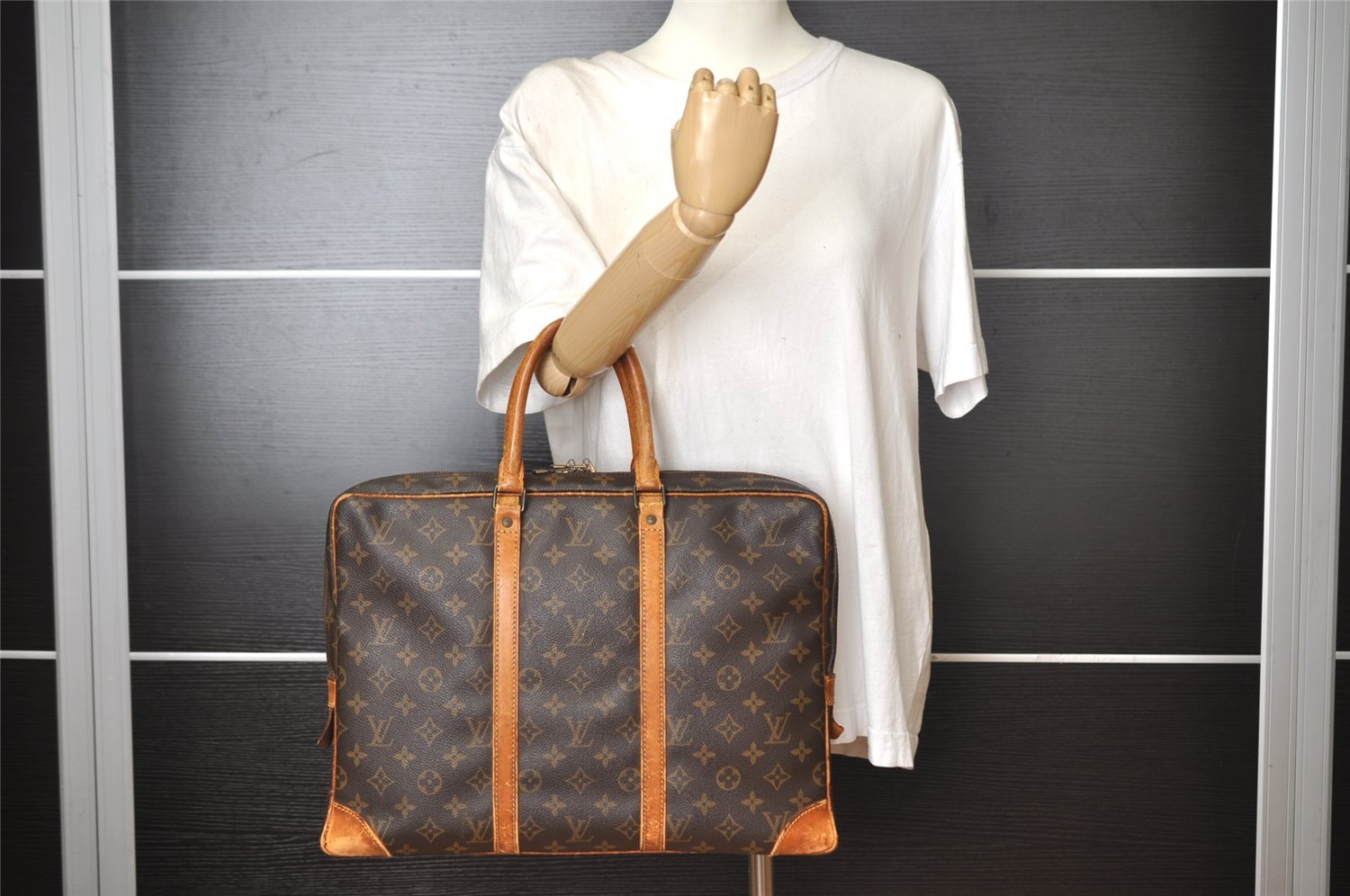 Authentic Louis Vuitton Monogram Porte Documents Voyage M53361 Briefcase 7640I