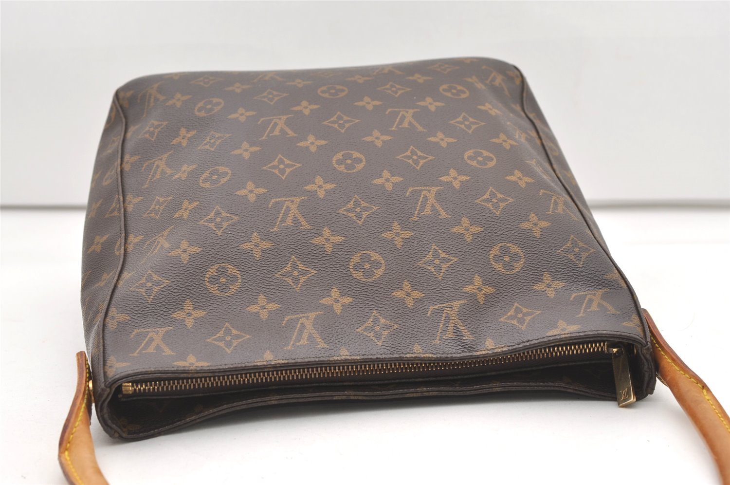 Authentic Louis Vuitton Monogram Looping GM Shoulder Bag M51145 LV 7640J