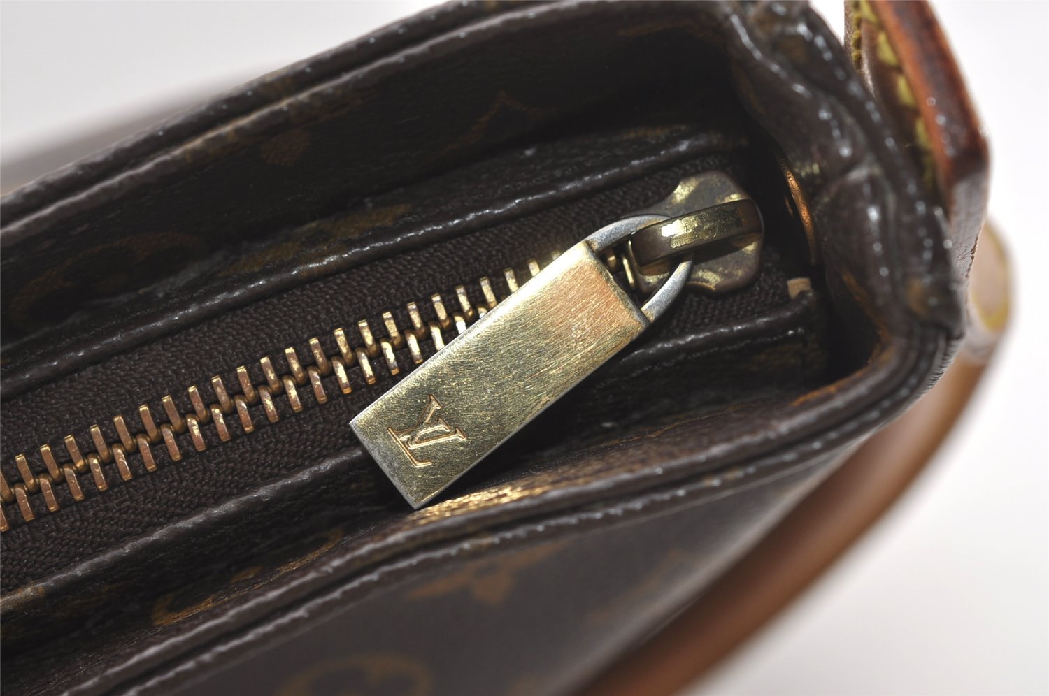 Authentic Louis Vuitton Monogram Looping GM Shoulder Bag M51145 LV 7640J