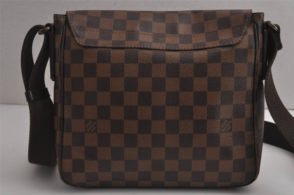Authentic Louis Vuitton Damier District PM Shoulder Cross Bag N41213 LV 7643J