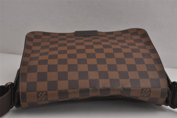 Authentic Louis Vuitton Damier District PM Shoulder Cross Bag N41213 LV 7643J