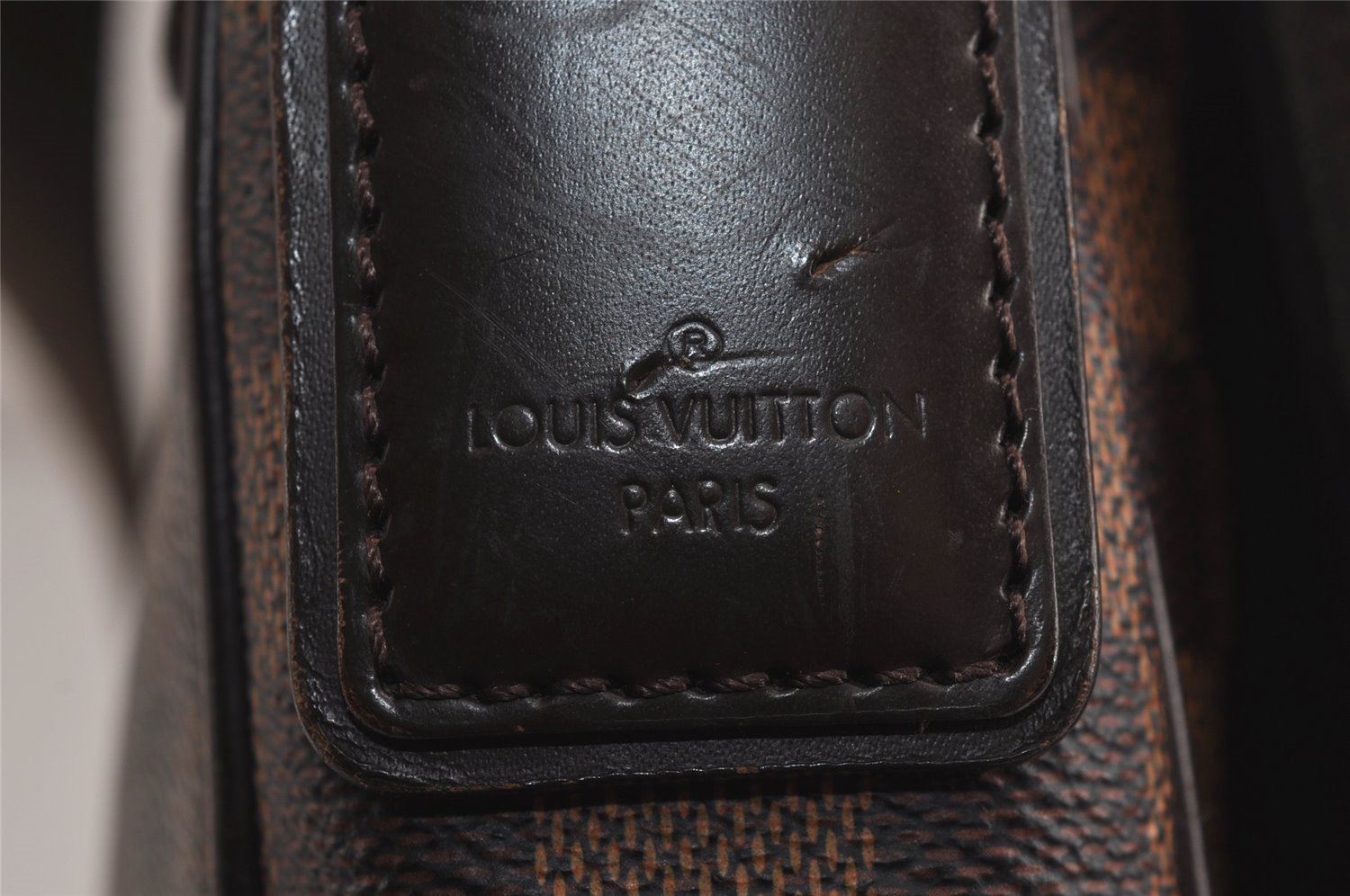 Authentic Louis Vuitton Damier District PM Shoulder Cross Bag N41213 LV 7643J