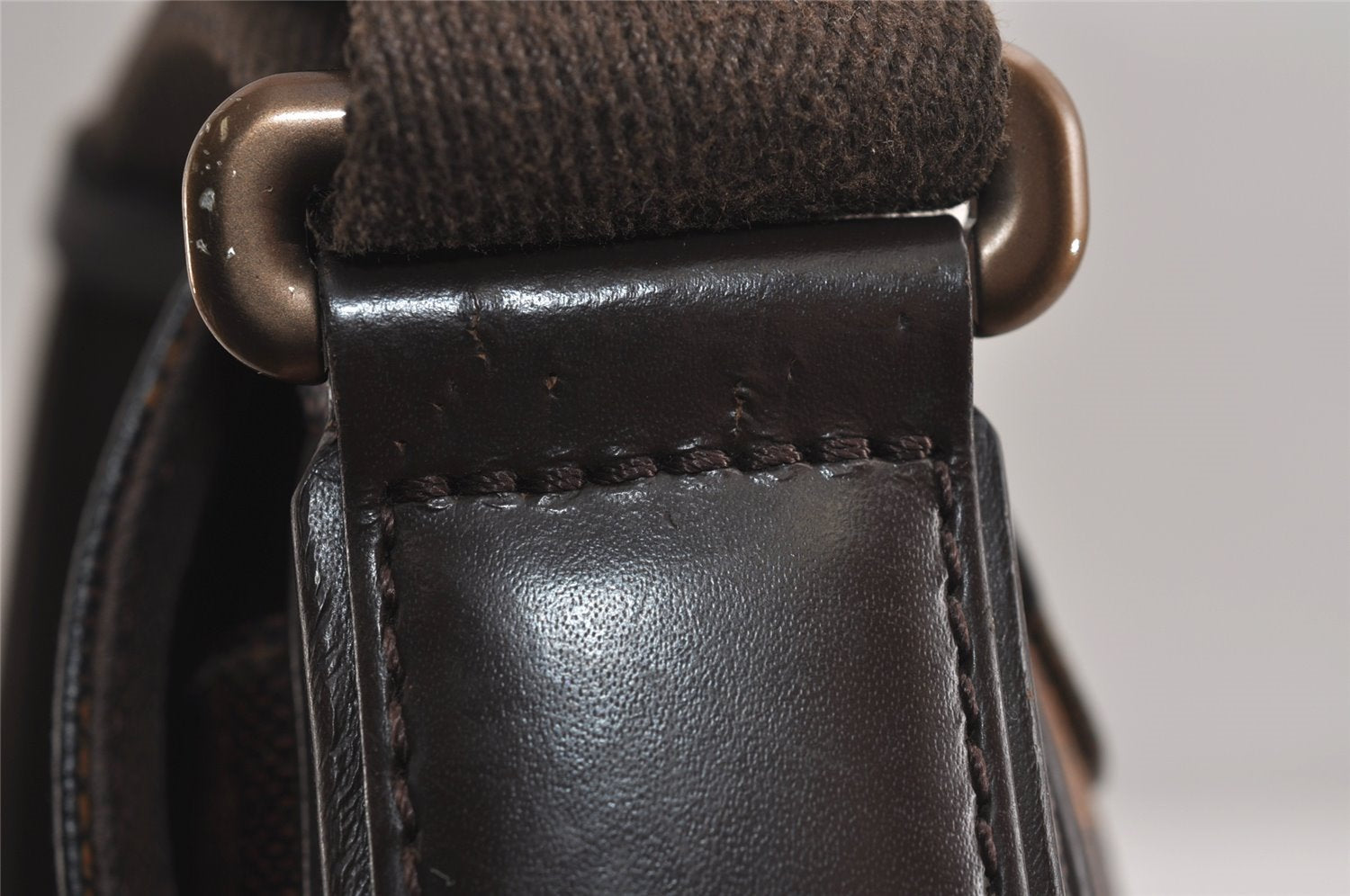 Authentic Louis Vuitton Damier District PM Shoulder Cross Bag N41213 LV 7643J