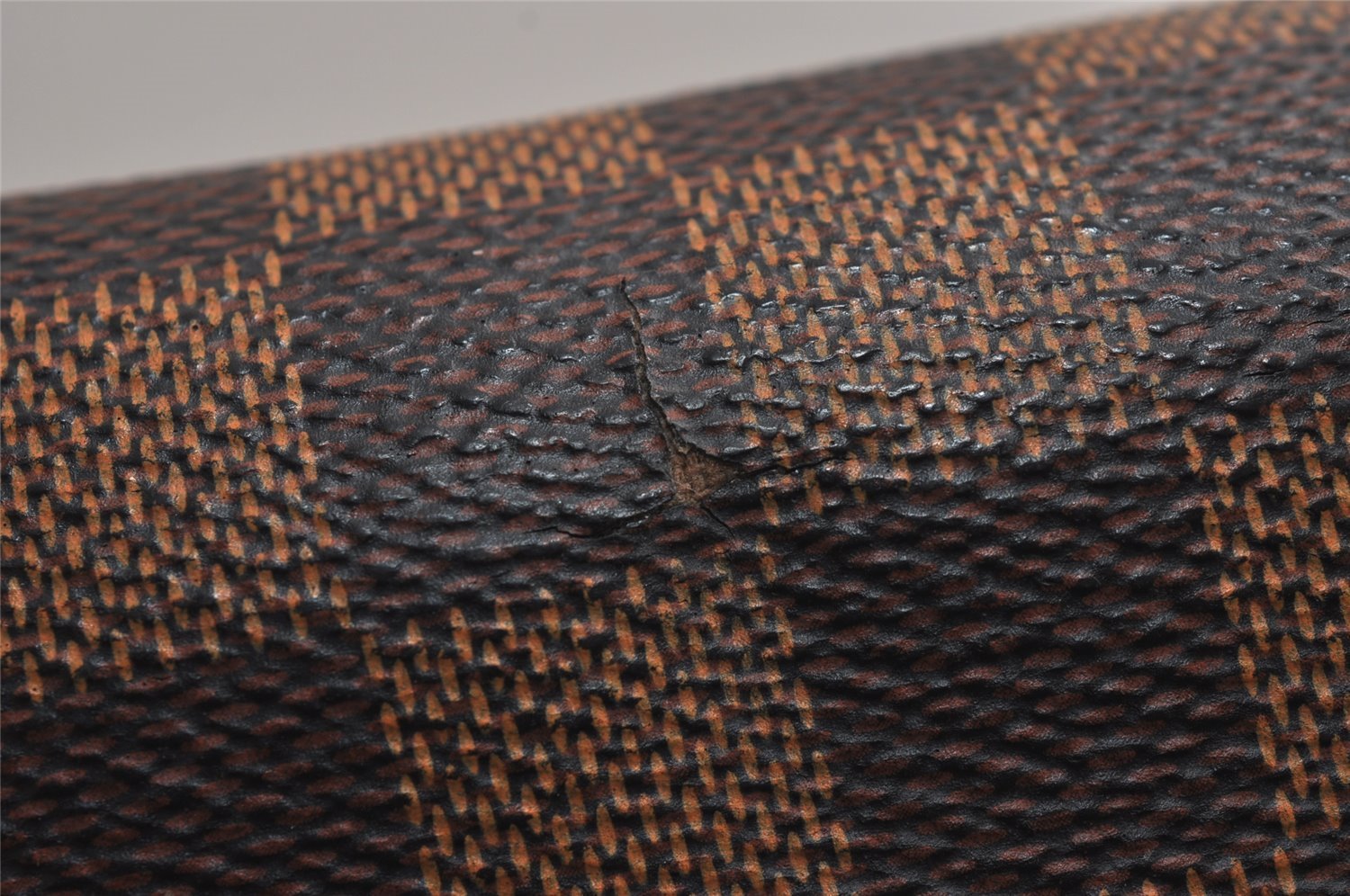 Authentic Louis Vuitton Damier District PM Shoulder Cross Bag N41213 LV 7643J