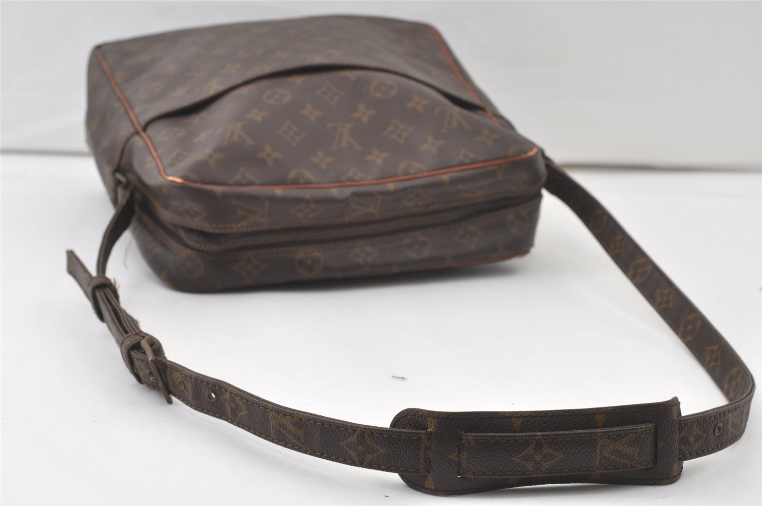 Authentic Louis Vuitton Monogram Marceau Shoulder Cross Bag Old Model Junk 7647K