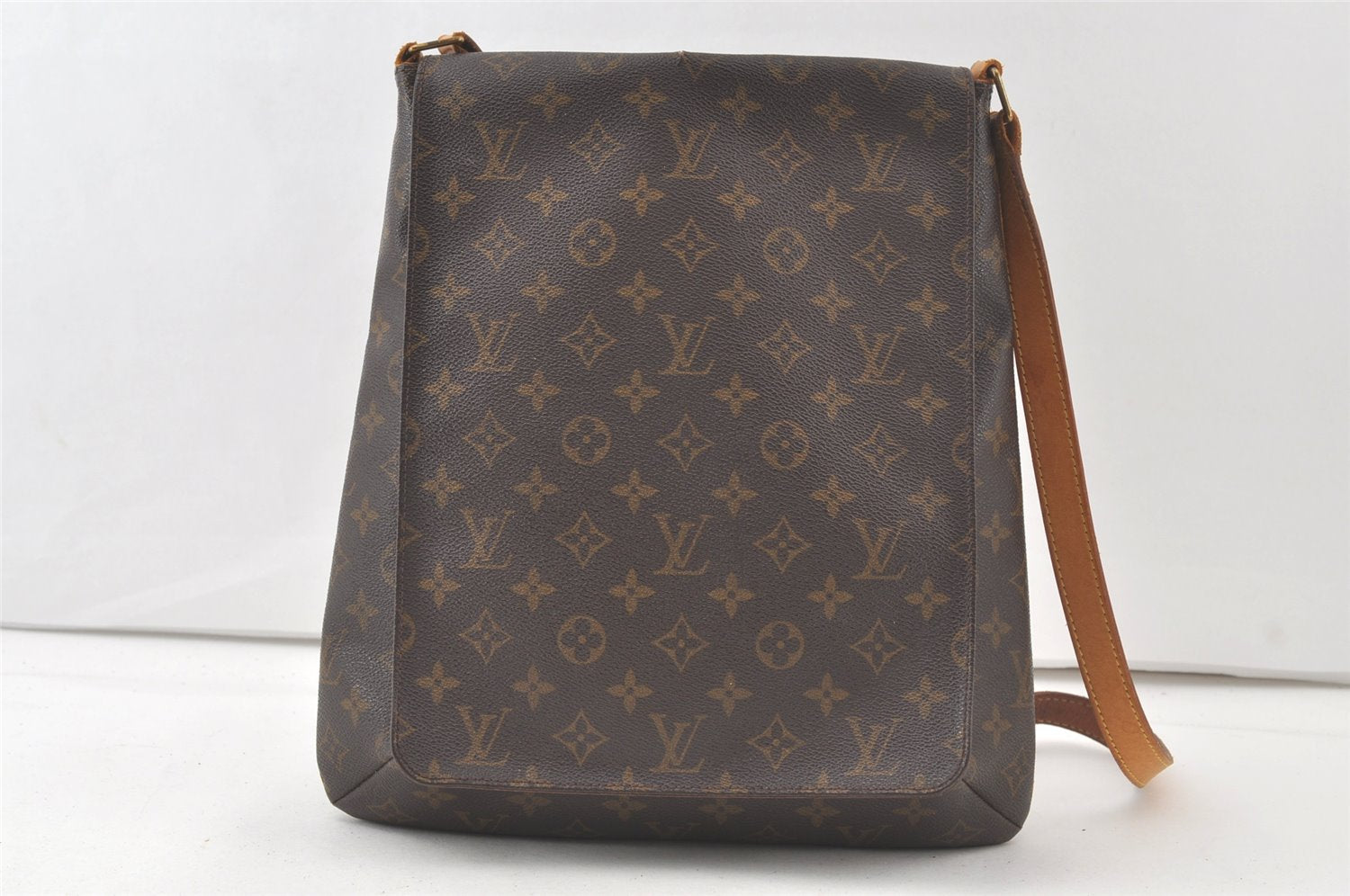 Authentic Louis Vuitton Monogram Musette Shoulder Cross Body Bag M51256 LV 7649K