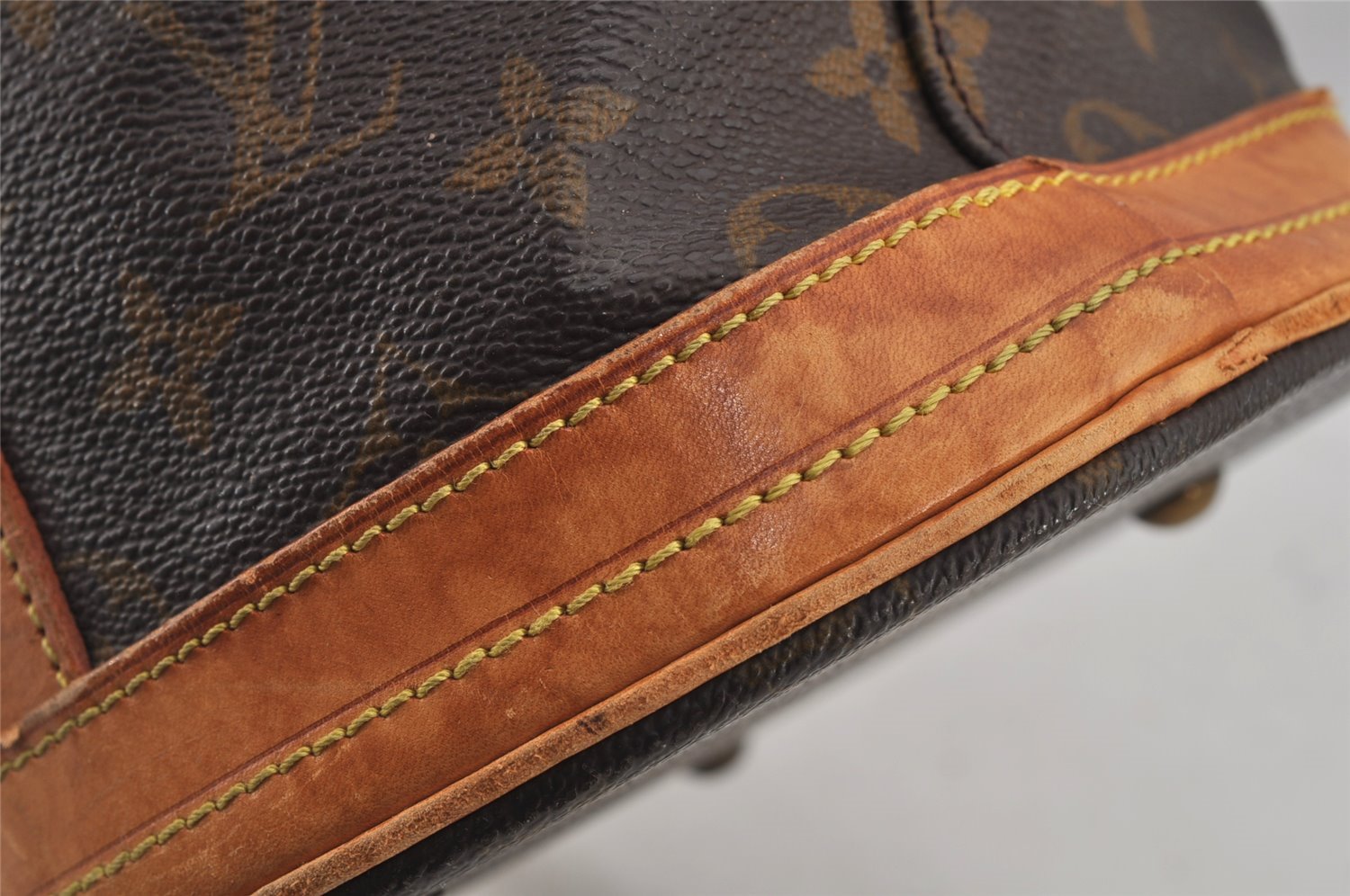 Authentic Louis Vuitton Monogram Bucket GM Shoulder Tote Bag M42236 Junk 7655J