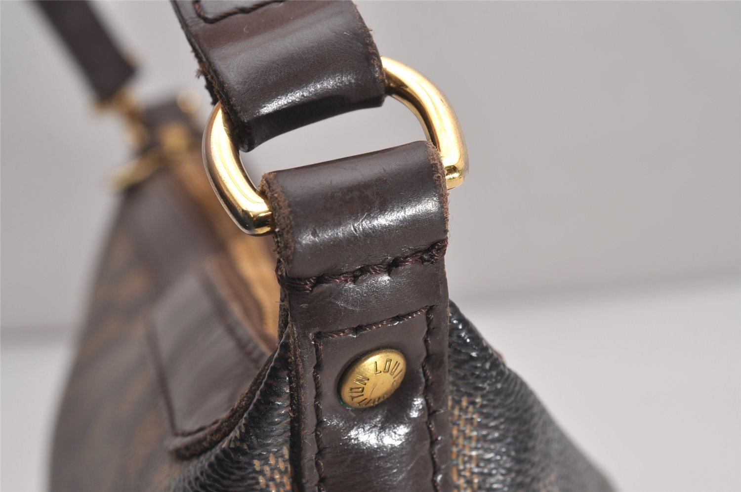 Authentic Louis Vuitton Damier Illovo MM Shoulder Hand Bag Purse N51995 LV 7656I