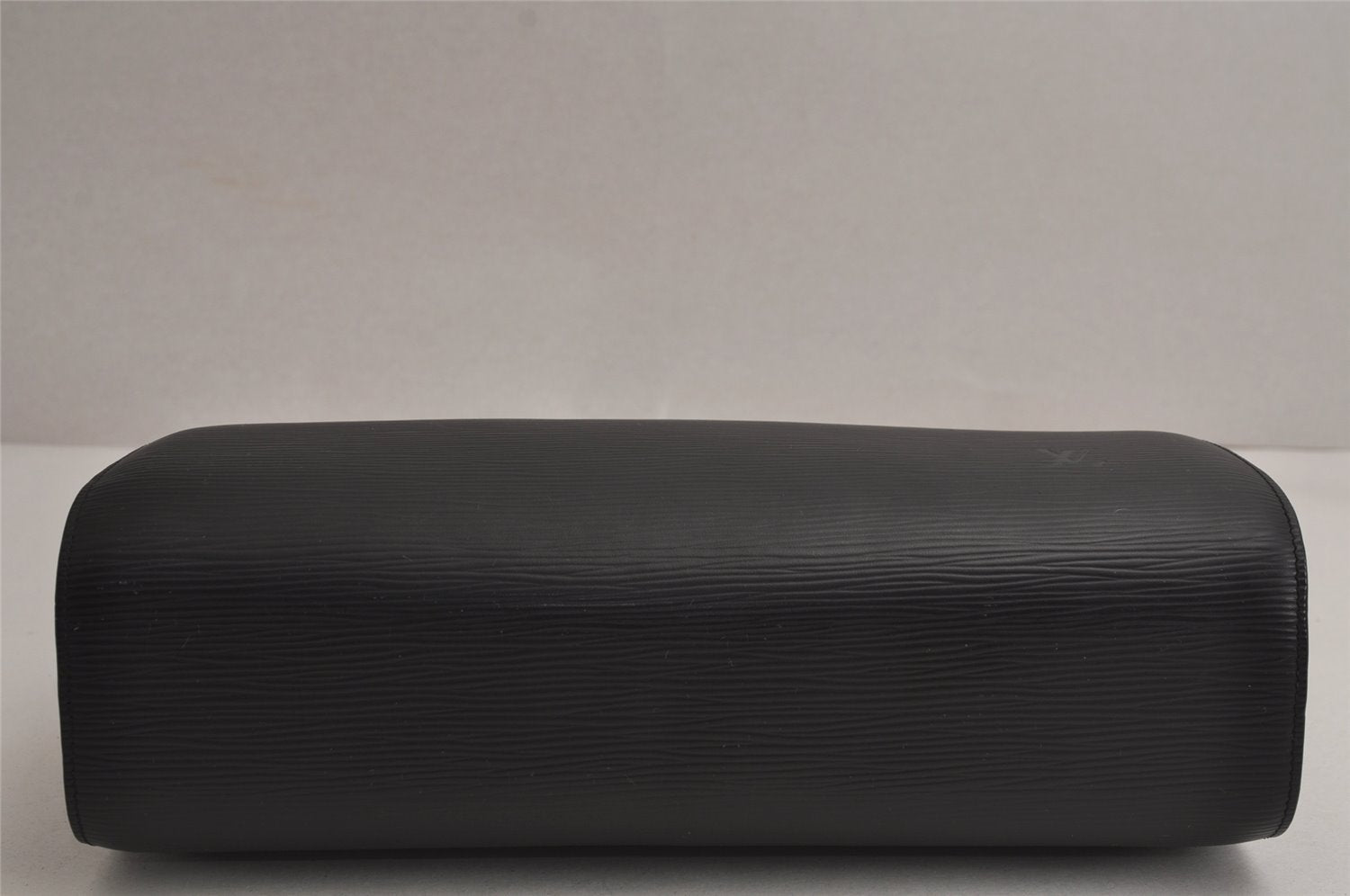 Authentic Louis Vuitton Epi Dauphine GM Pouch Clutch Bag Black M48432 Junk 7657J