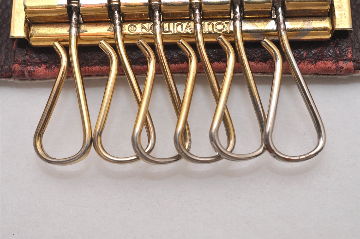 Authentic Louis Vuitton Monogram Idylle Multicles 6 Key Case M62993 Beige 7660I