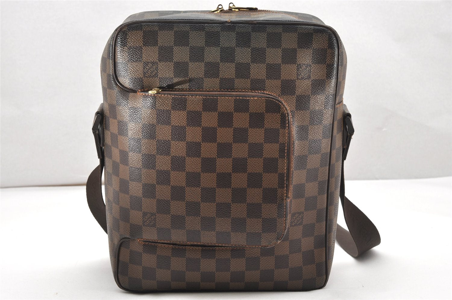 Authentic Louis Vuitton Damier Olav MM Shoulder Cross Body Bag N41441 LV 7660K