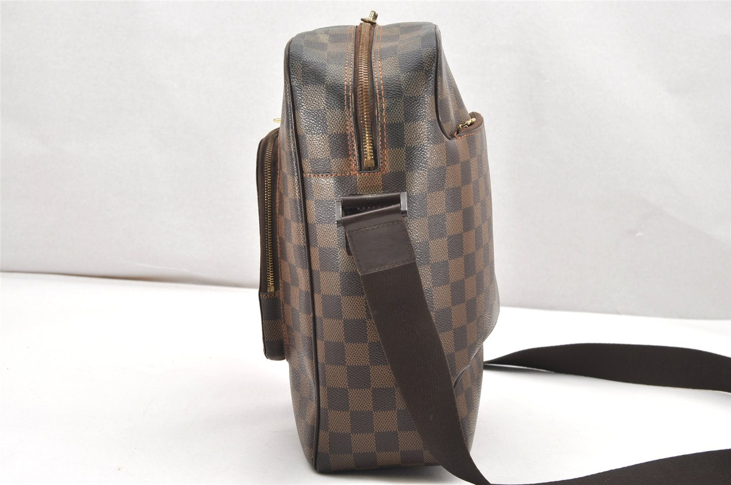 Authentic Louis Vuitton Damier Olav MM Shoulder Cross Body Bag N41441 LV 7660K