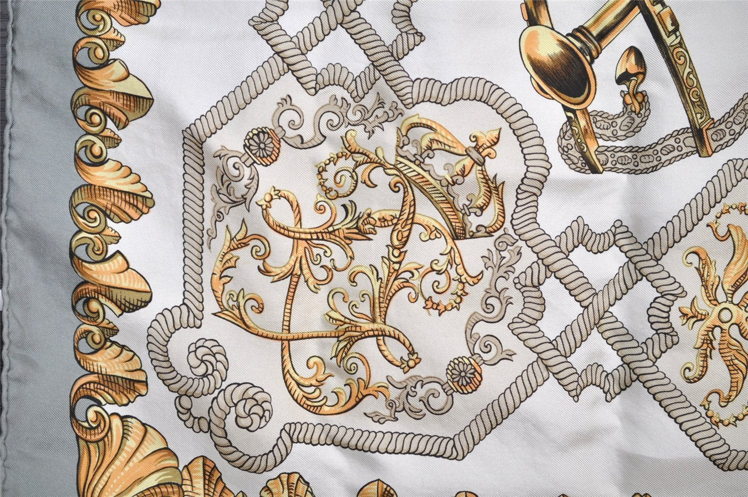 Authentic HERMES Carre 90 Scarf 