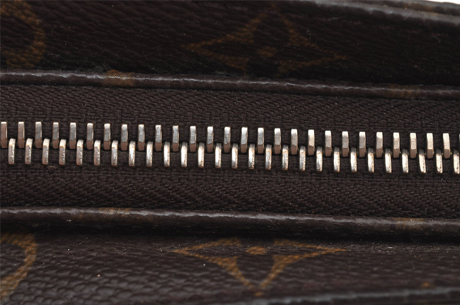 Authentic Louis Vuitton Monogram Trotteur Shoulder Cross Bag M51240 Junk 7661J