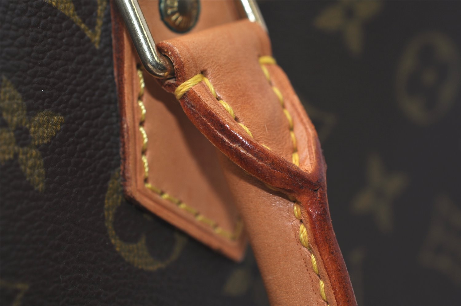 Authentic Louis Vuitton Monogram Alma Hand Bag Purse M51130 LV 7662J