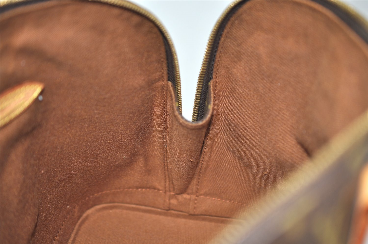 Authentic Louis Vuitton Monogram Alma Hand Bag Purse M51130 LV 7662J