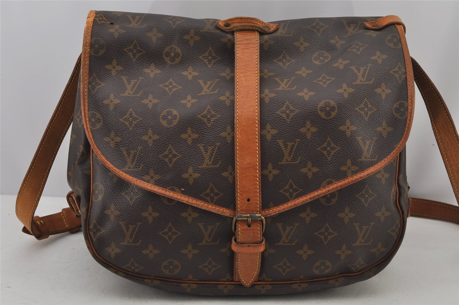 Authentic Louis Vuitton Monogram Saumur 35 Shoulder Cross Bag M42254 LV 7671J