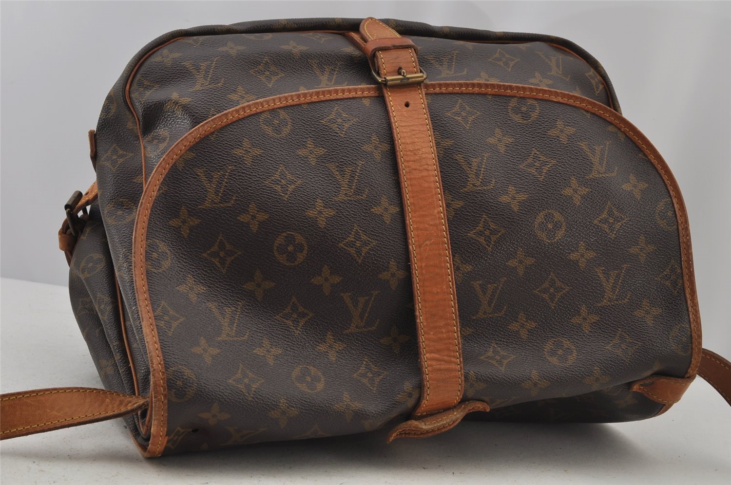 Authentic Louis Vuitton Monogram Saumur 35 Shoulder Cross Bag M42254 LV 7671J