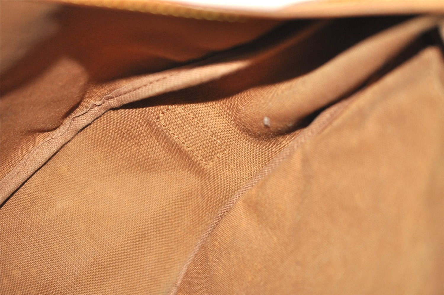 Authentic Louis Vuitton Monogram Saumur 35 Shoulder Cross Bag M42254 LV 7671J