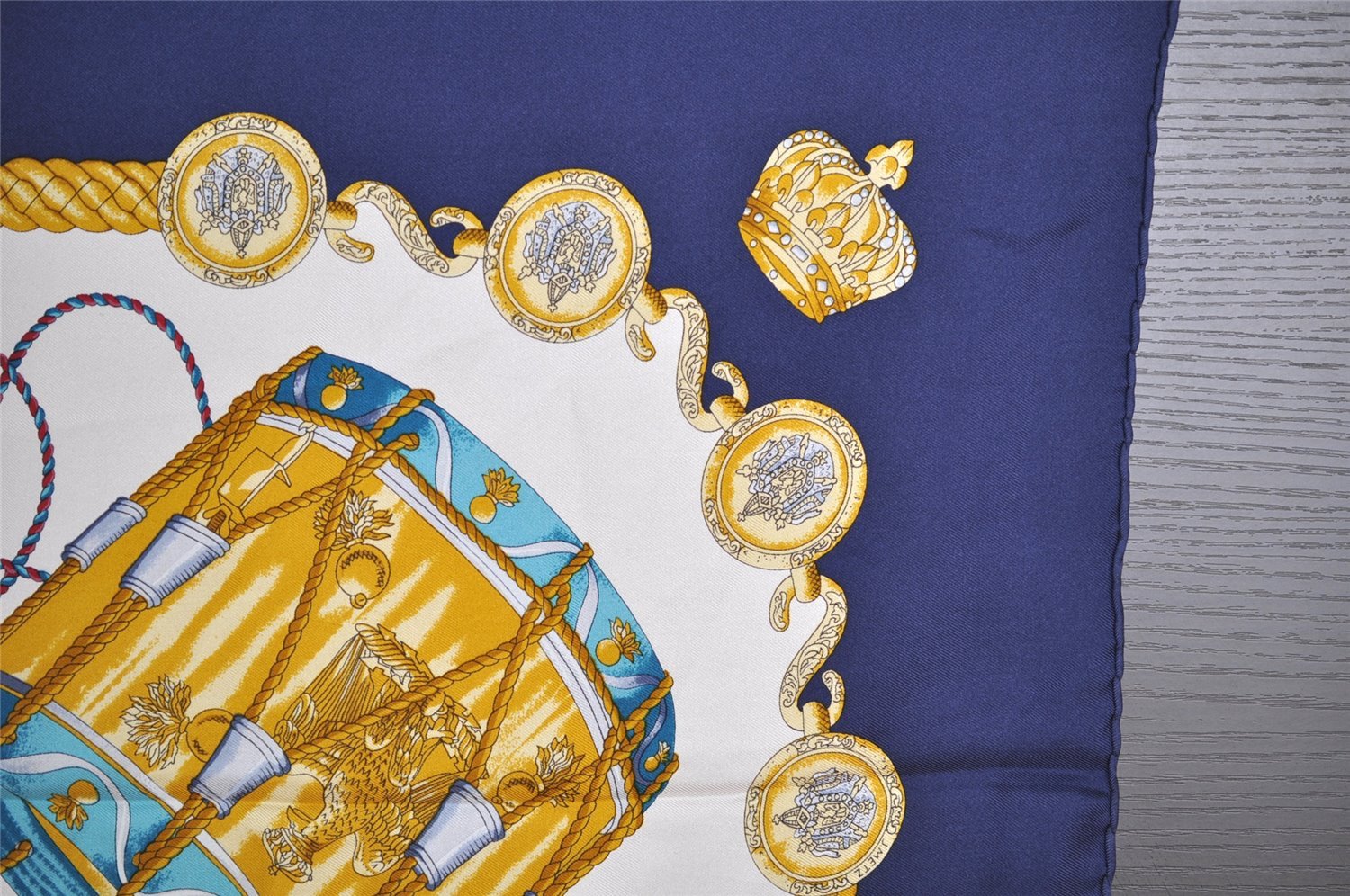 Authentic HERMES Carre 90 Scarf 