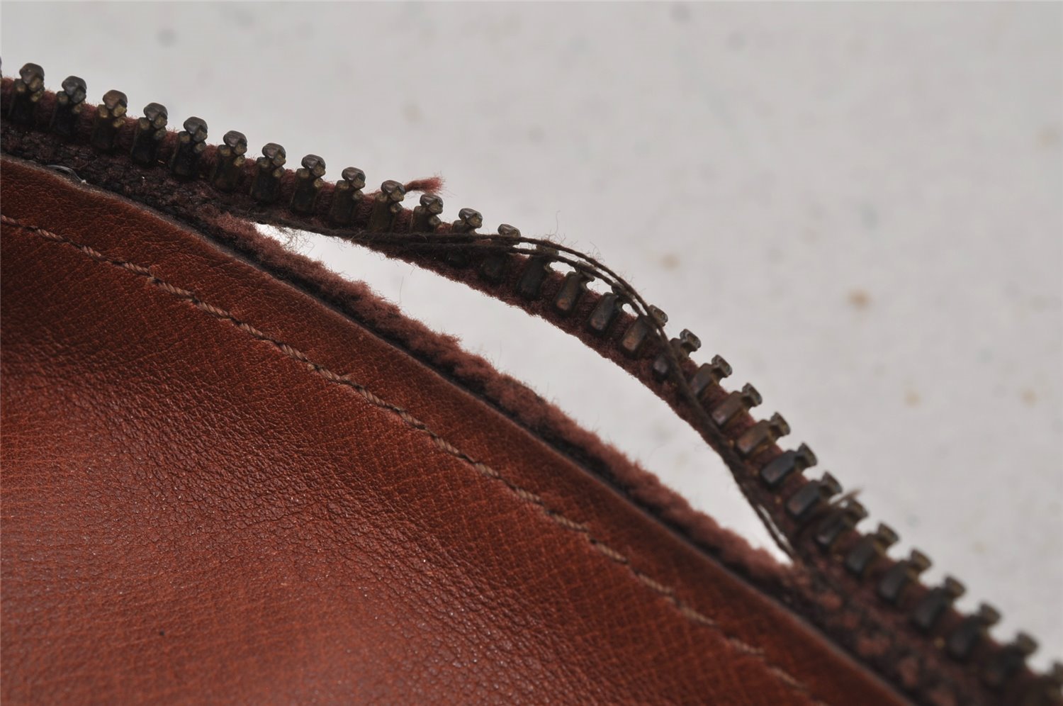 Authentic Louis Vuitton Monogram Papillon 30 Hand Bag Old Model LV 7673J