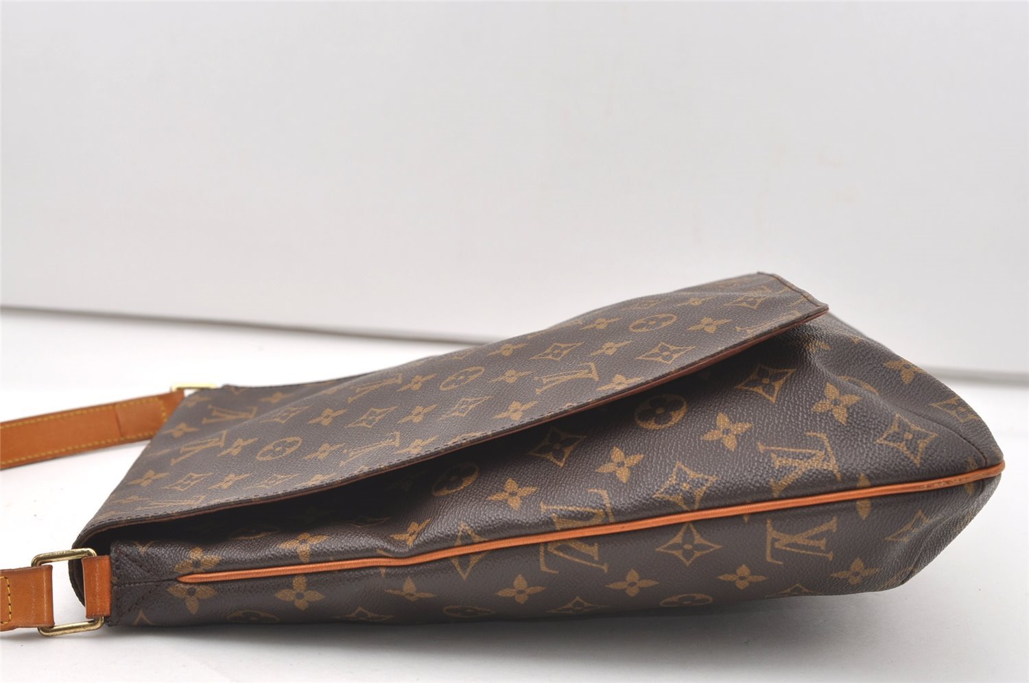 Authentic Louis Vuitton Monogram Musette Shoulder Cross Body Bag M51256 LV 7675J