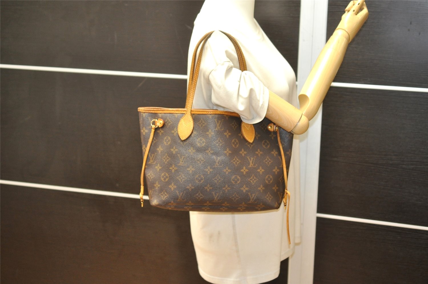 Authentic Louis Vuitton Monogram Neverfull PM Shoulder Tote Bag M40155 LV 7677K