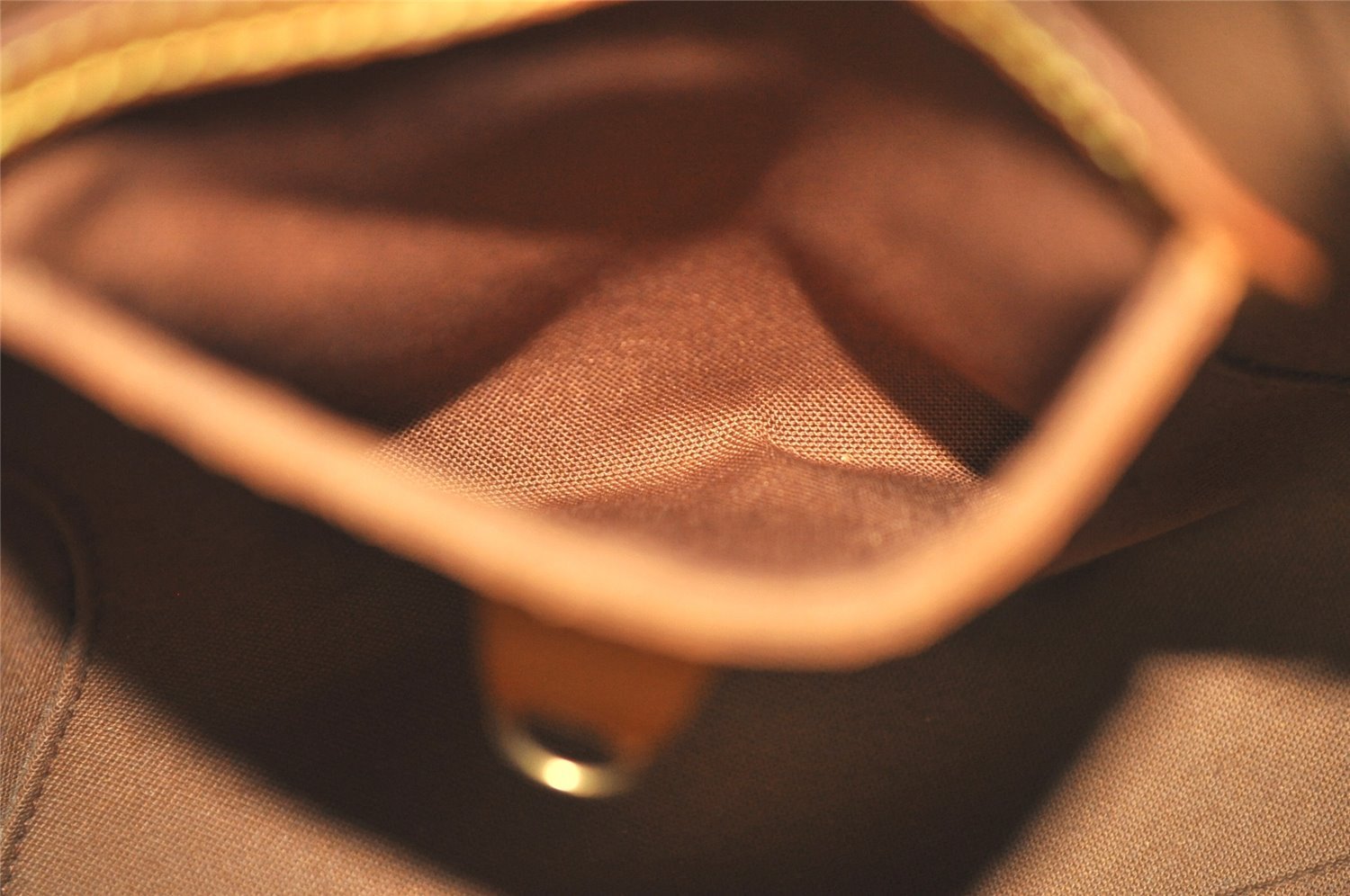 Authentic Louis Vuitton Monogram Ellipse MM Hand Bag M51126 LV 7679I