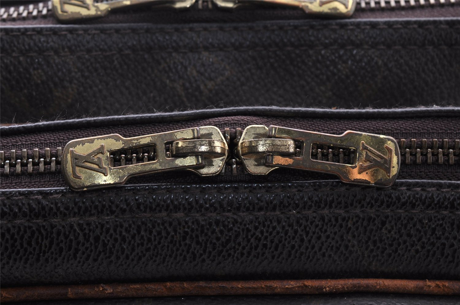 Authentic Louis Vuitton Monogram Reporter GM Shoulder Cross Bag M45252 LV 7681I