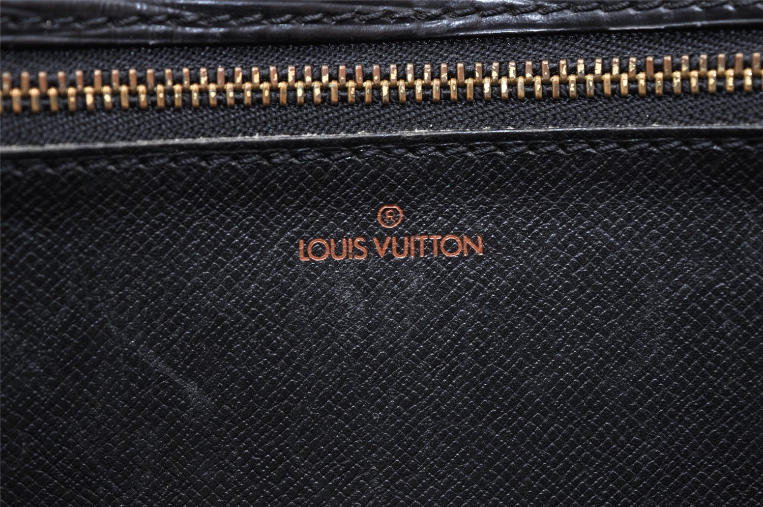 Authentic Louis Vuitton Epi Sellier Dragonne Clutch Bag Black M52612 LV 7684I