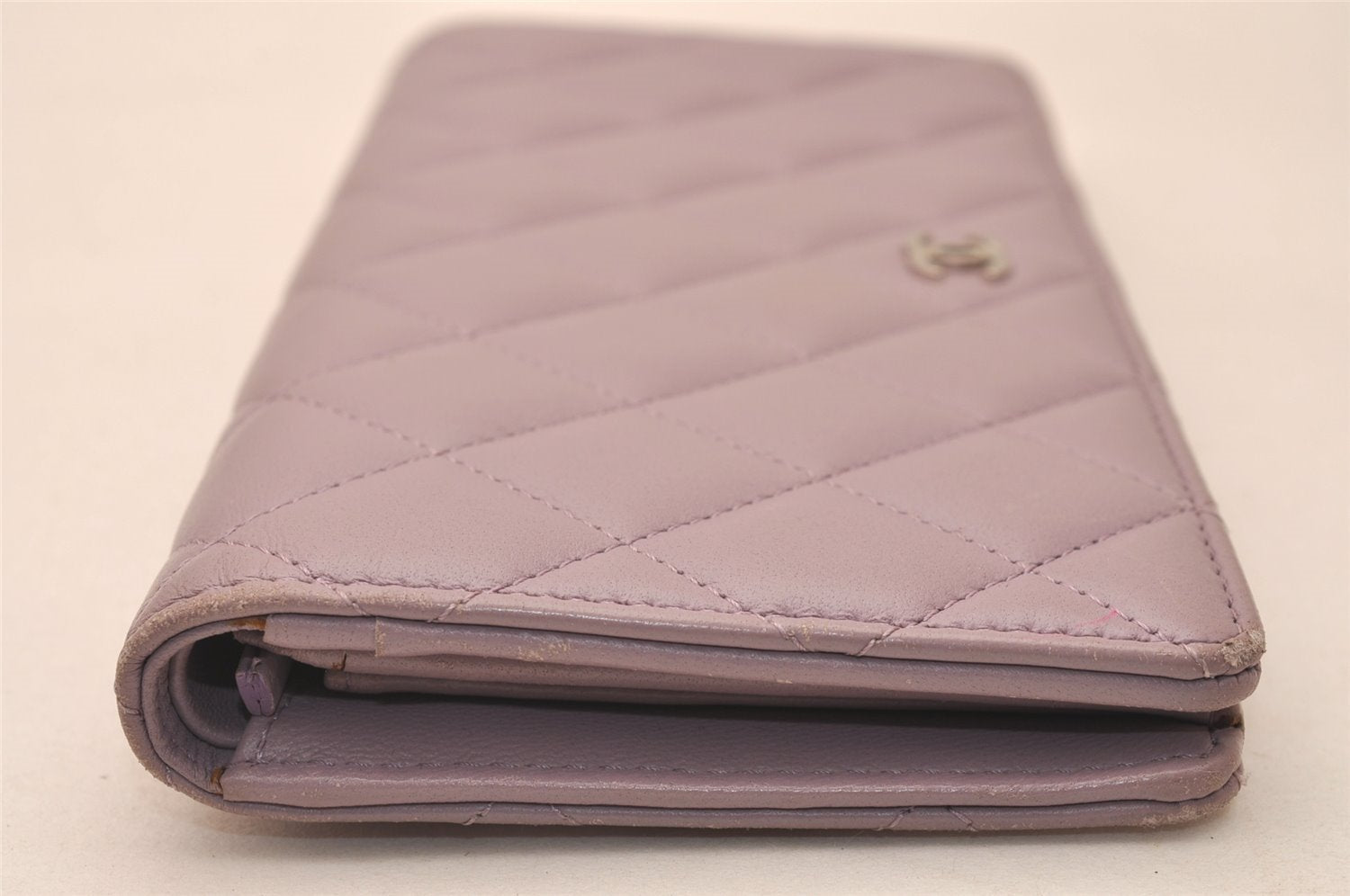 Authentic CHANEL Lamb Skin Matelasse Long Bifold Wallet Light Purple CC  7687J