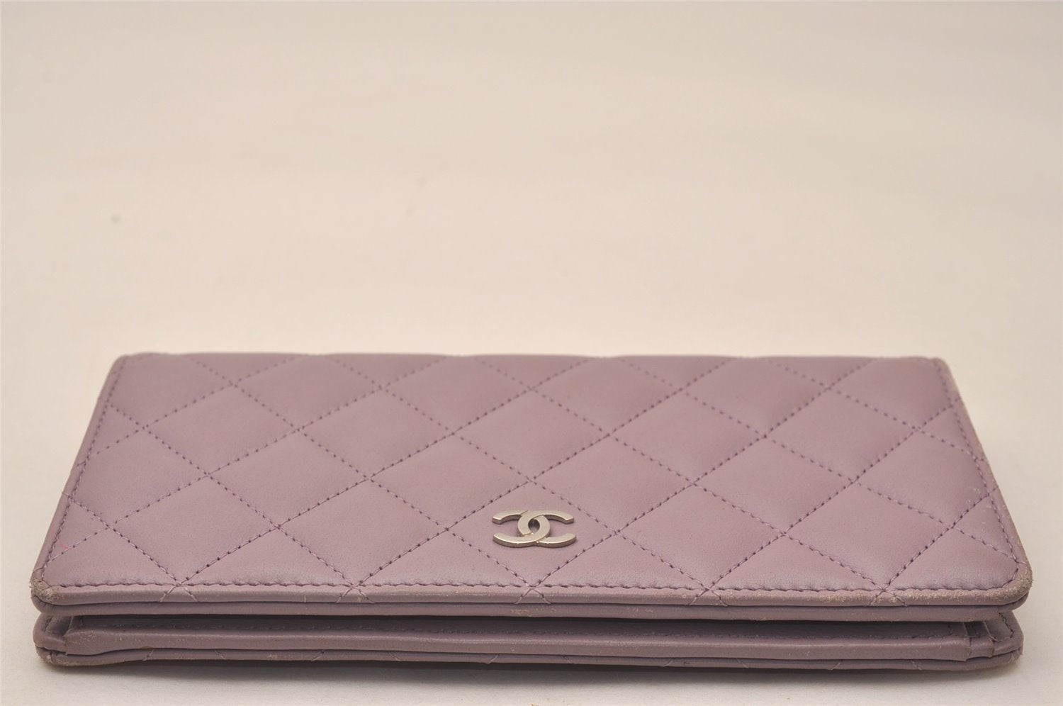 Authentic CHANEL Lamb Skin Matelasse Long Bifold Wallet Light Purple CC  7687J