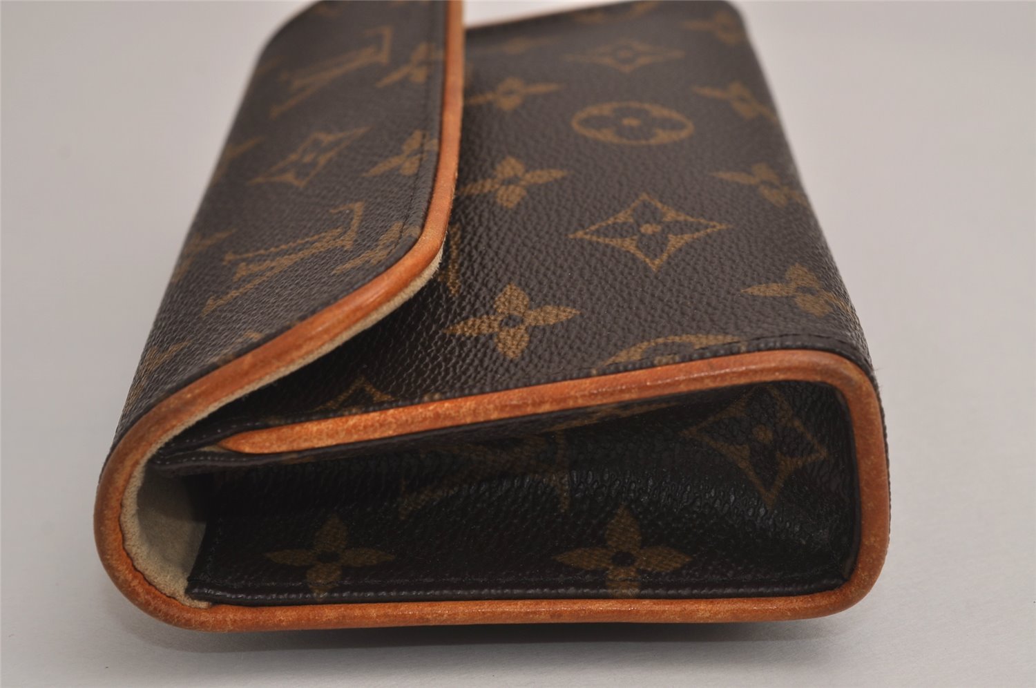 Auth Louis Vuitton Monogram Pochette Florentine Pouch Waist Bag M51855 LV 7688J