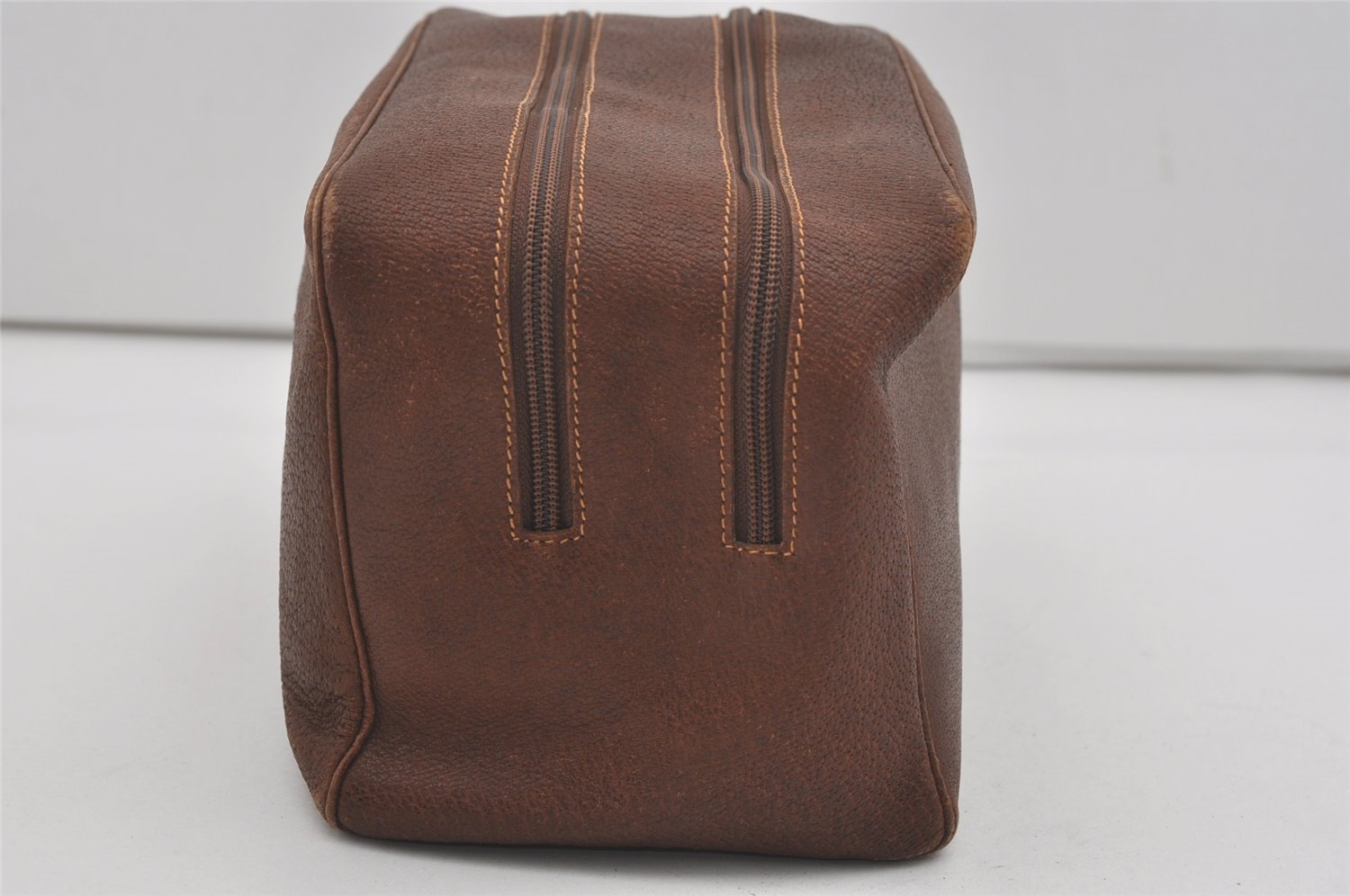 Authentic GUCCI Vintage Clutch Hand Bag Purse Leather Brown Junk 7689I