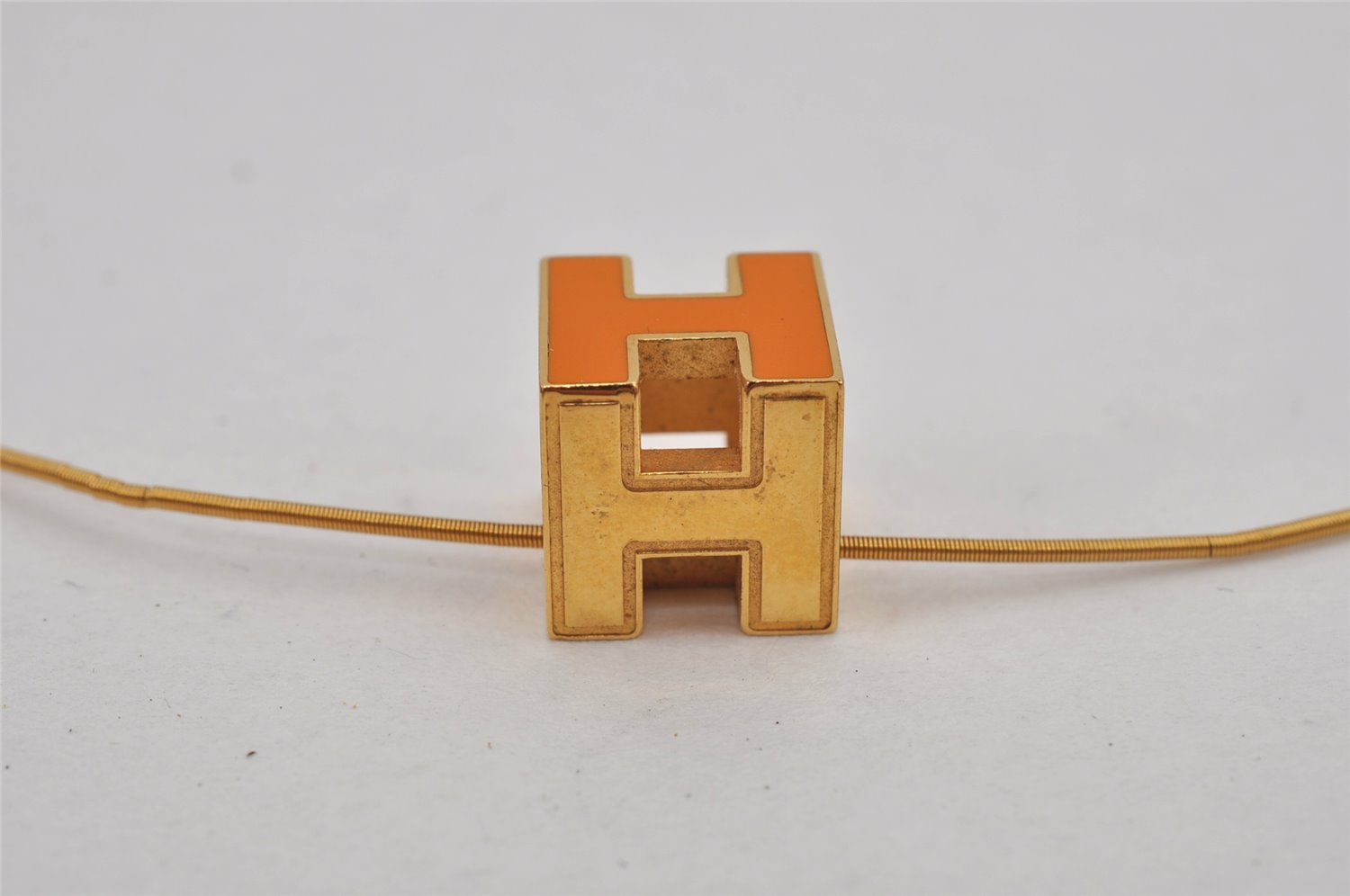 Authentic HERMES Cage De Ash H Cube Pendant Necklace Gold Orange Box 7695J