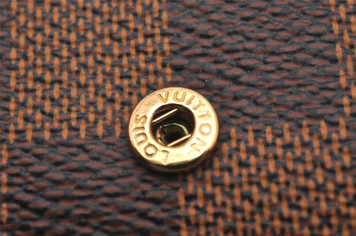 Authentic Louis Vuitton Damier Multicles 4 Key Case Holder N62631 LV 7696I