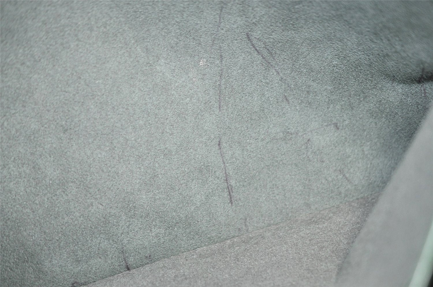 Authentic Louis Vuitton Epi Lussac Shoulder Tote Bag Green M52284 LV 7702I