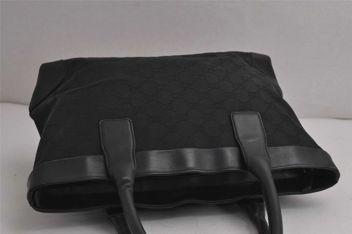 Authentic GUCCI Vintage Hand Tote Bag GG Canvas Leather 0021119 Black 7703J