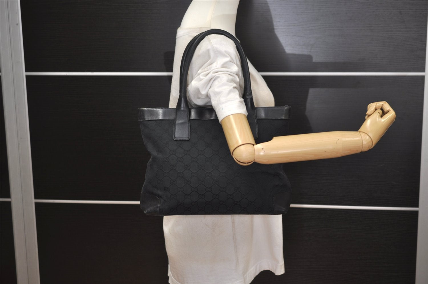 Authentic GUCCI Vintage Hand Tote Bag GG Canvas Leather 0021119 Black 7703J