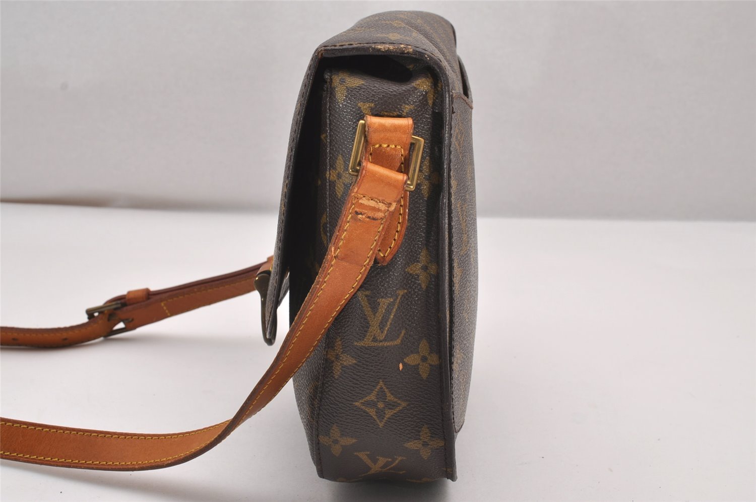 Authentic Louis Vuitton Monogram Saint Cloud GM M51242 Shoulder Cross Bag 7710I