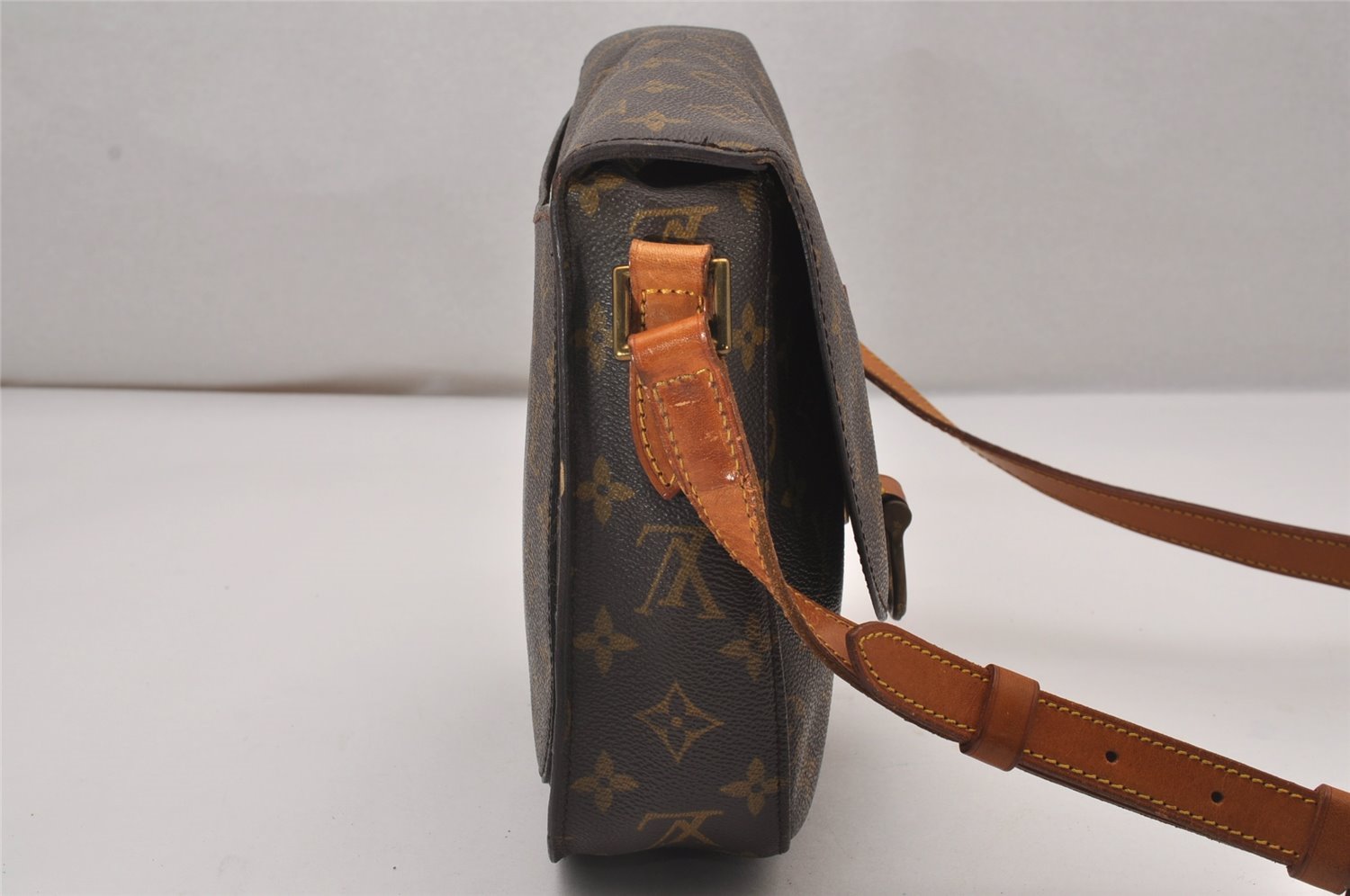 Authentic Louis Vuitton Monogram Saint Cloud GM M51242 Shoulder Cross Bag 7710I