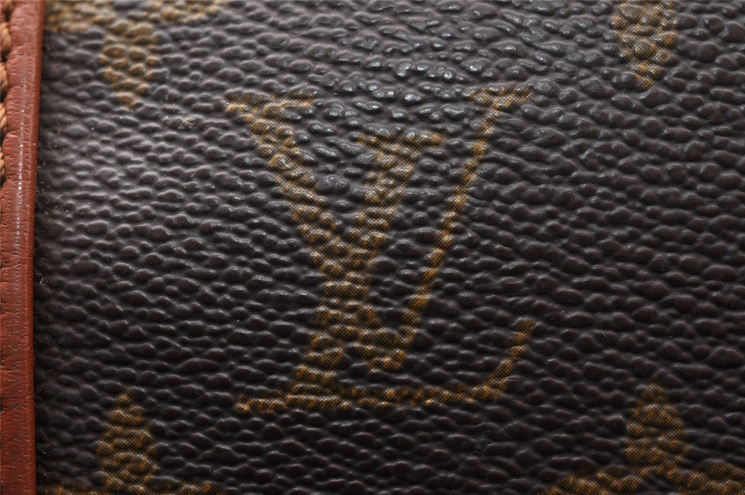Authentic Louis Vuitton Monogram Papillon 30 Hand Bag Old Model LV 7714I