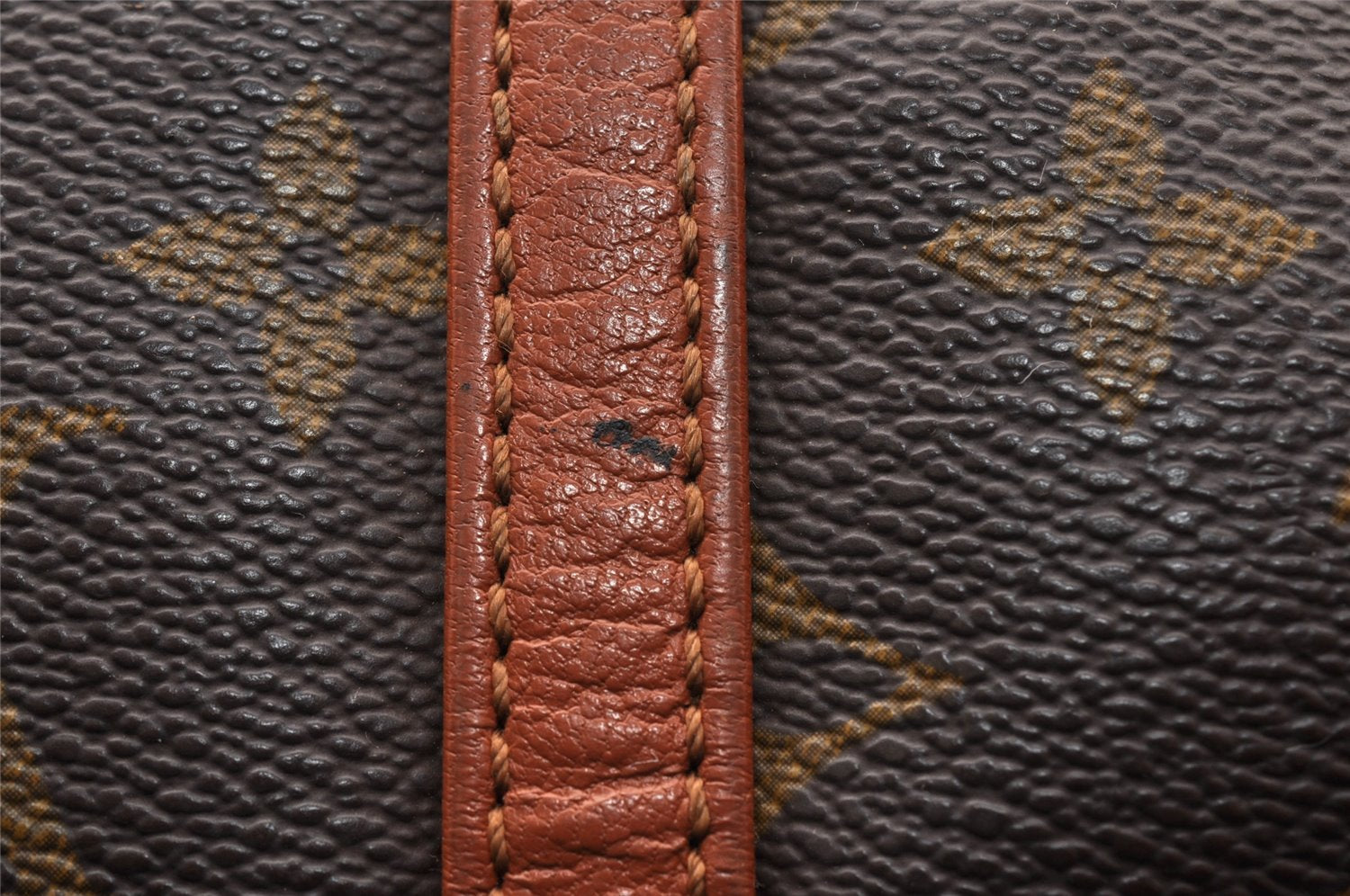 Authentic Louis Vuitton Monogram Papillon 30 Hand Bag Old Model LV 7714I