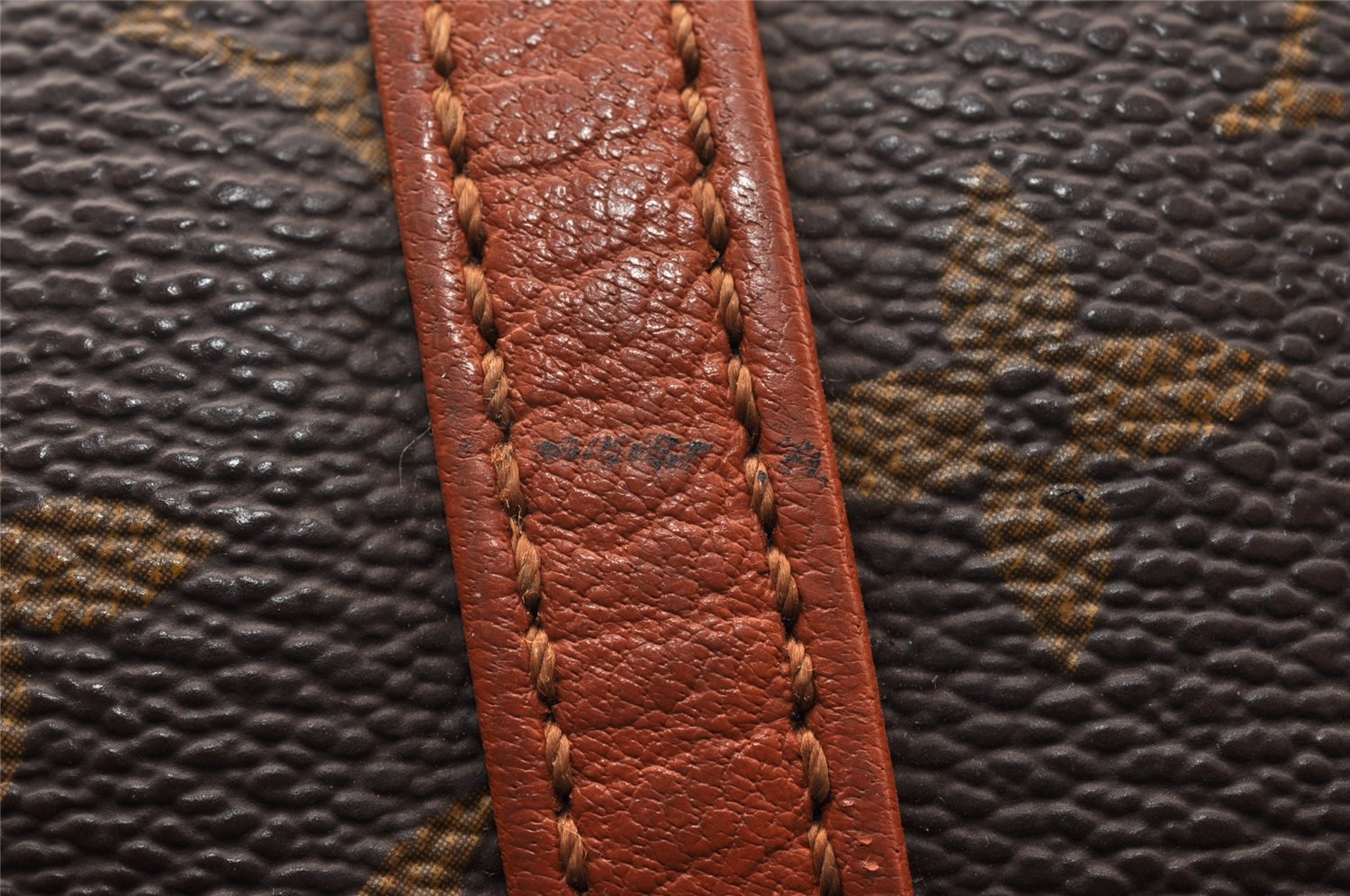 Authentic Louis Vuitton Monogram Papillon 30 Hand Bag Old Model LV 7714I