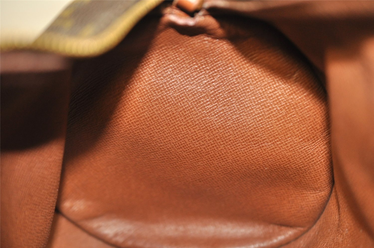 Authentic Louis Vuitton Monogram Papillon 30 Hand Bag Old Model LV 7714I