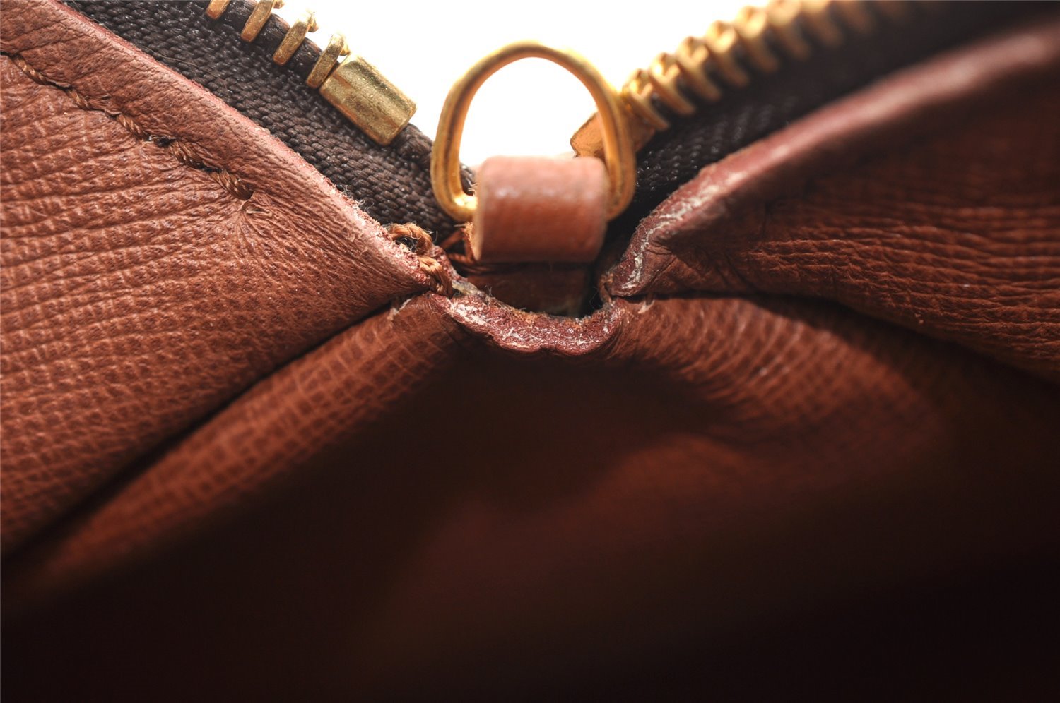 Authentic Louis Vuitton Monogram Papillon 30 Hand Bag Old Model LV 7714I