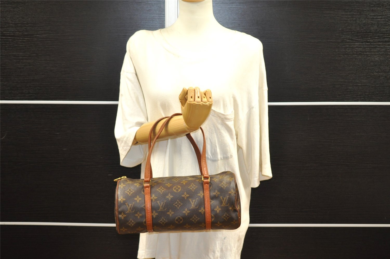 Authentic Louis Vuitton Monogram Papillon 30 Hand Bag Old Model LV 7714I